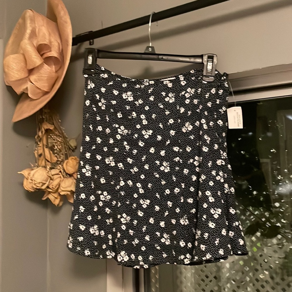 Full Tilt Children’s Large Flowy Floral Mini Skirt